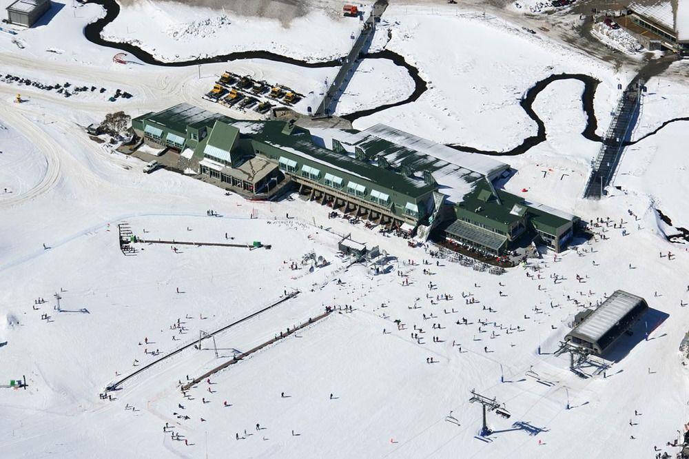 The Perisher Valley Hotel Buitenkant foto