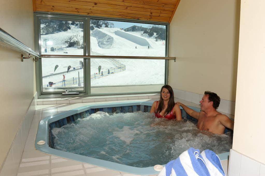 The Perisher Valley Hotel Buitenkant foto