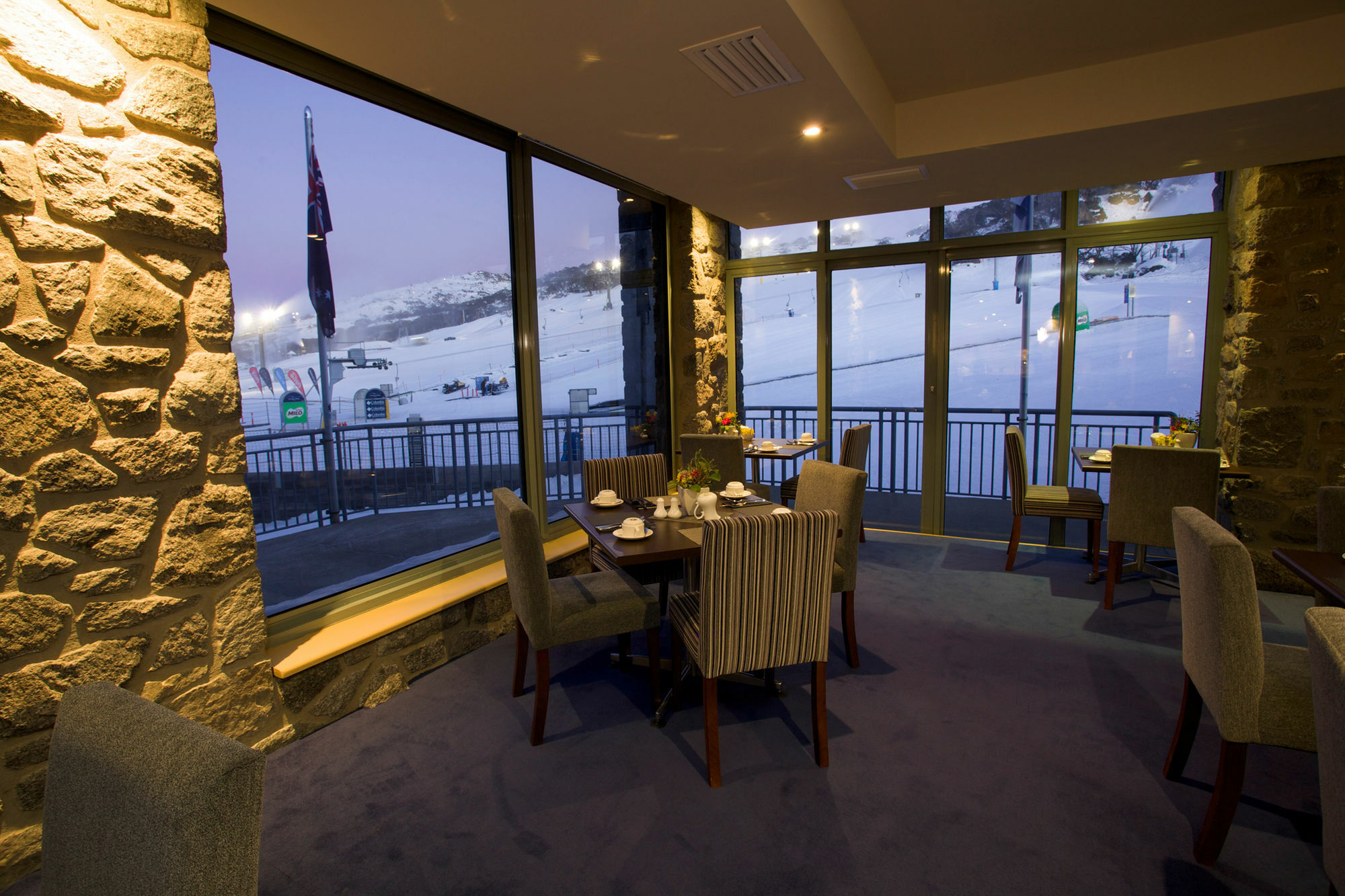 The Perisher Valley Hotel Buitenkant foto