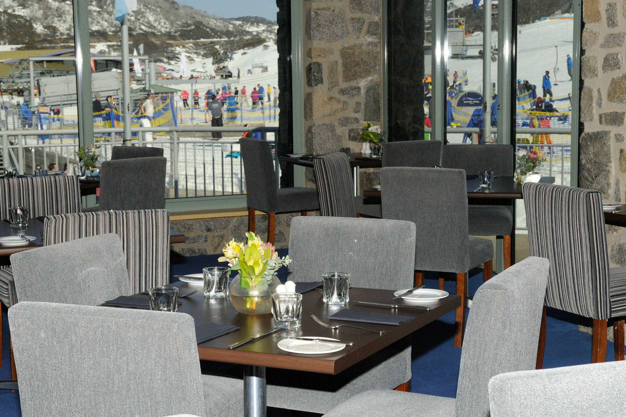 The Perisher Valley Hotel Buitenkant foto