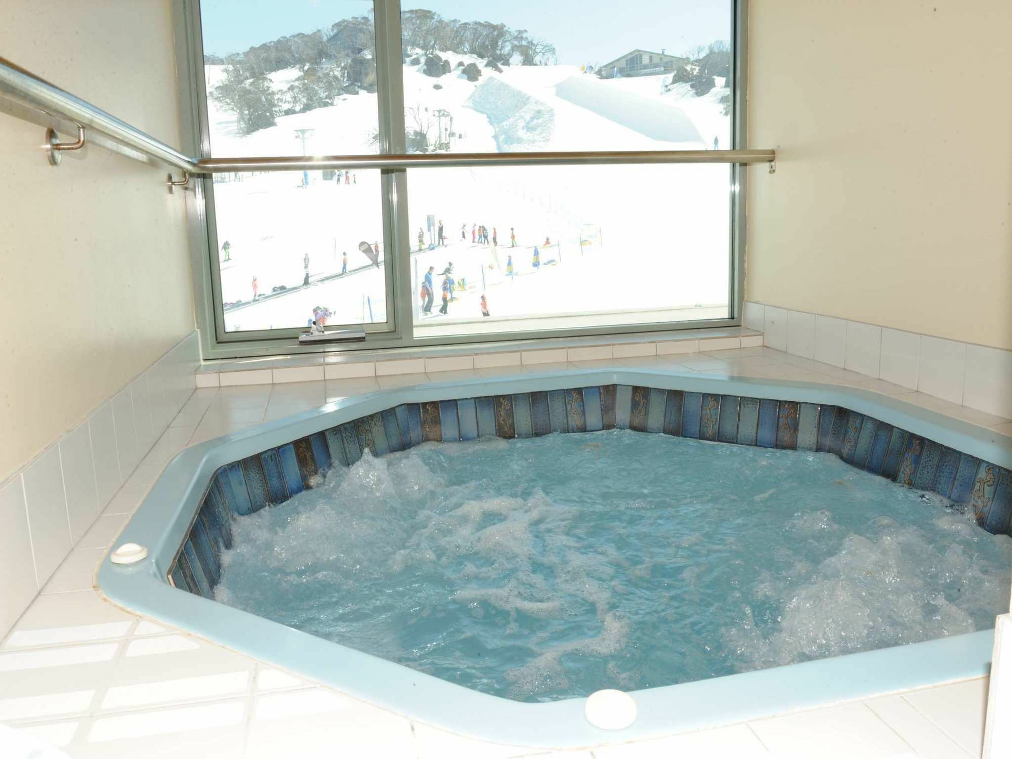 The Perisher Valley Hotel Buitenkant foto