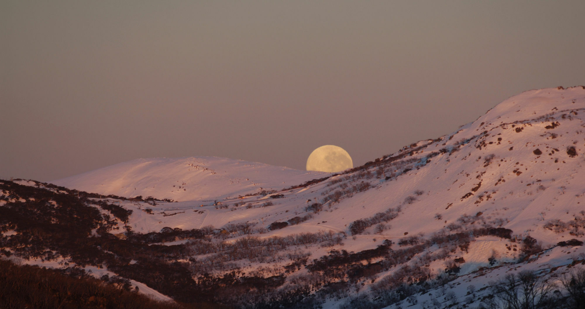 The Perisher Valley Hotel Buitenkant foto